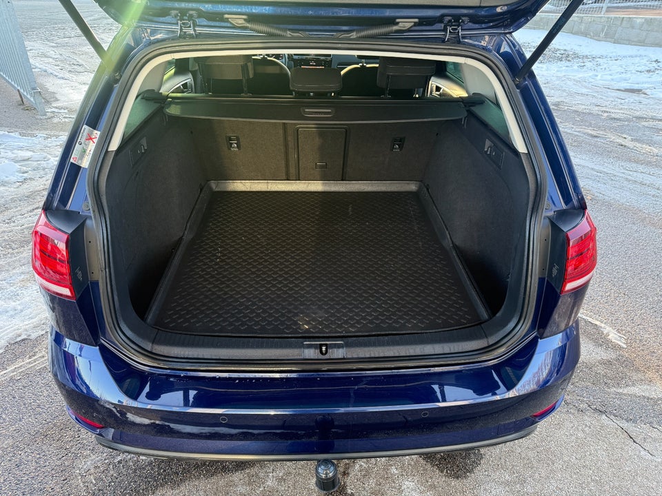 VW Golf VII 1,5 TSi 150 Highline Variant DSG 5d