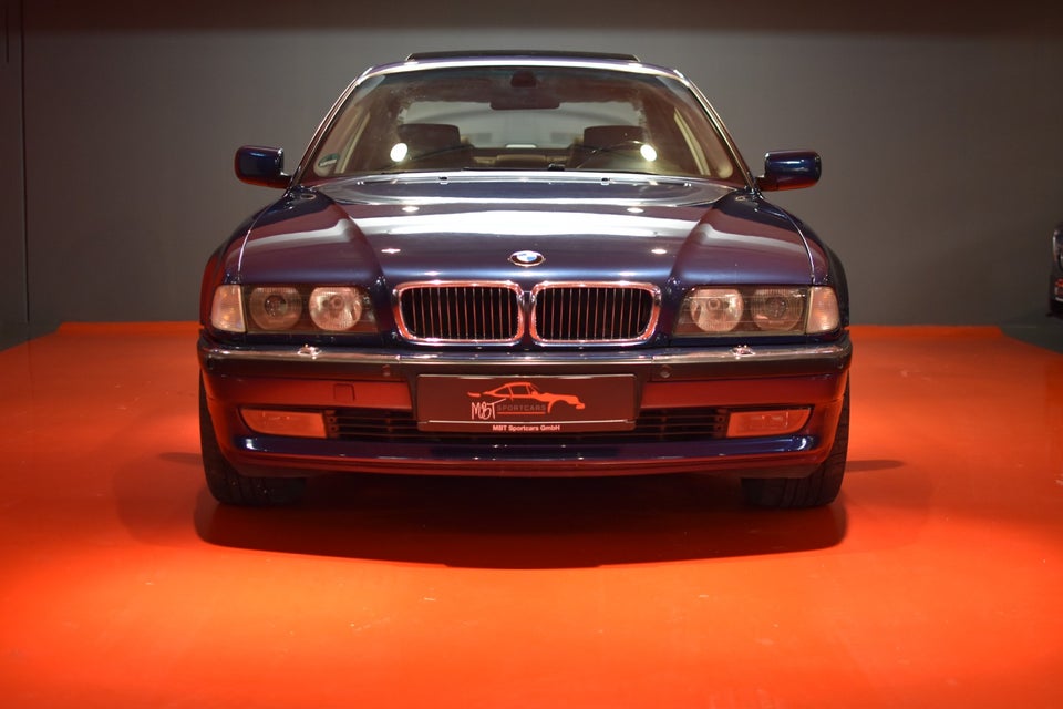 BMW 750i 5,4 V12 AL aut. 4d