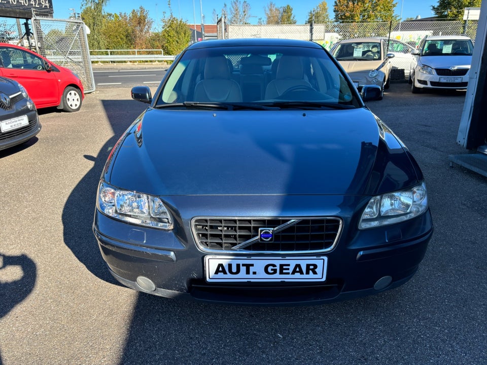 Volvo S60 2,4 140 aut. 4d