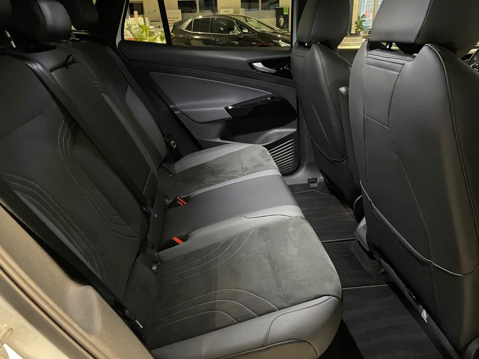 VW ID.5 77 Style+ 5d