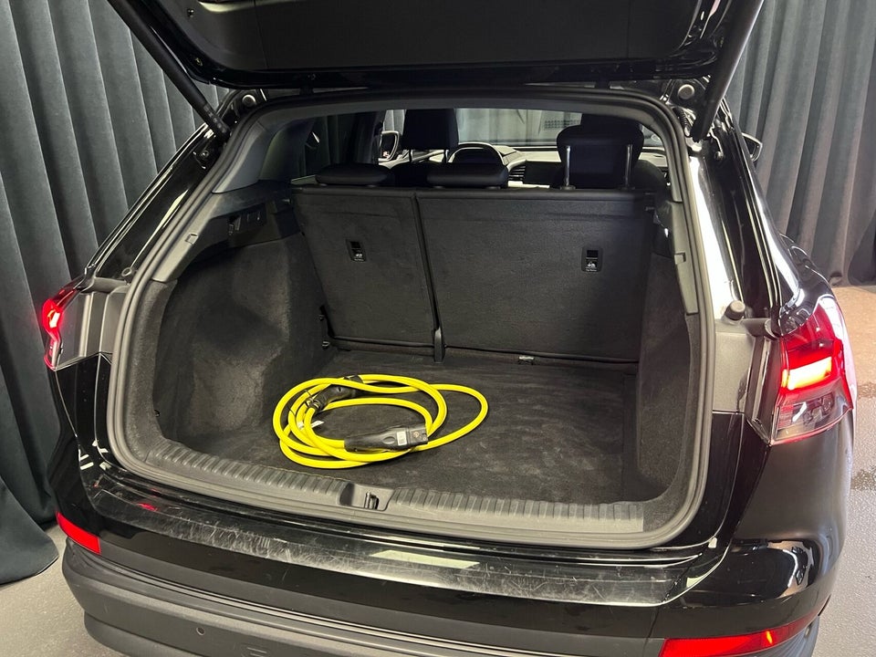 Audi Q4 e-tron 40  5d