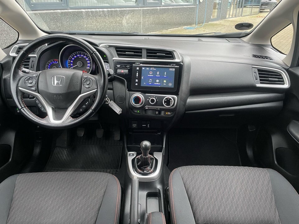 Honda Jazz 1,5 i-VTEC Dynamic 5d