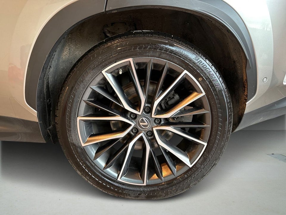 Lexus NX450h+ 2,5 Luxury aut. AWD 5d