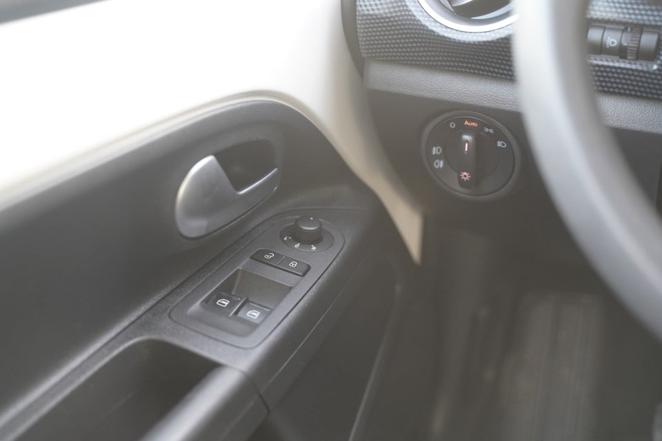 VW Up! 1,0 MPi 60 Move Up! BMT 5d