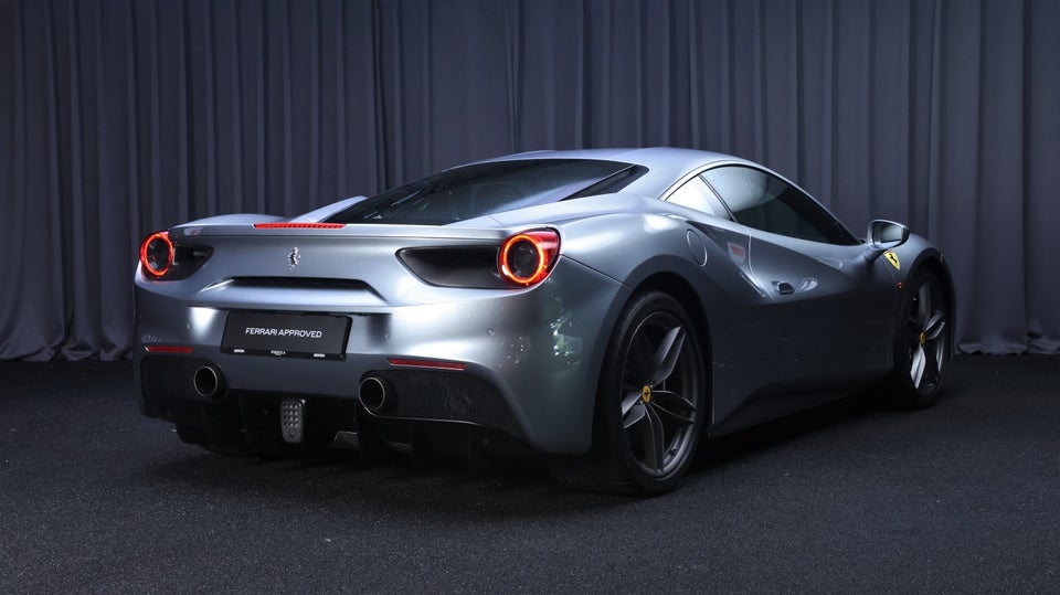 Ferrari 488 GTB 3,9 DCT 2d