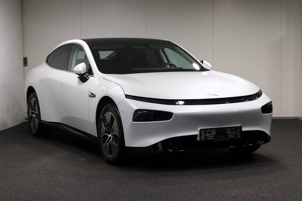 Xpeng P7 Long Range 4d