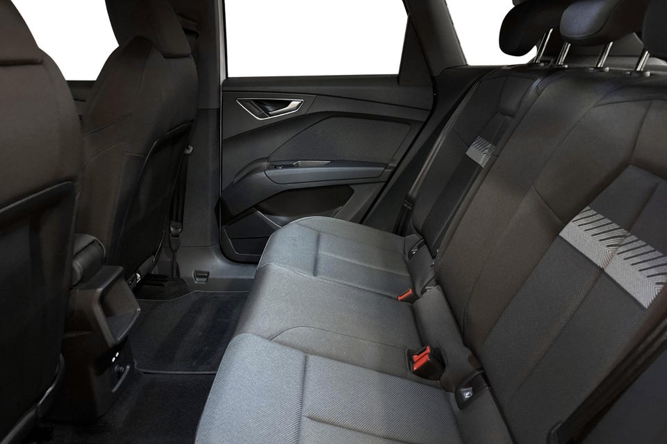 Audi Q4 e-tron 45 S-line 5d