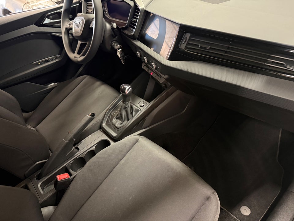 Audi A1 30 TFSi Advanced Sportback S-tr. 5d