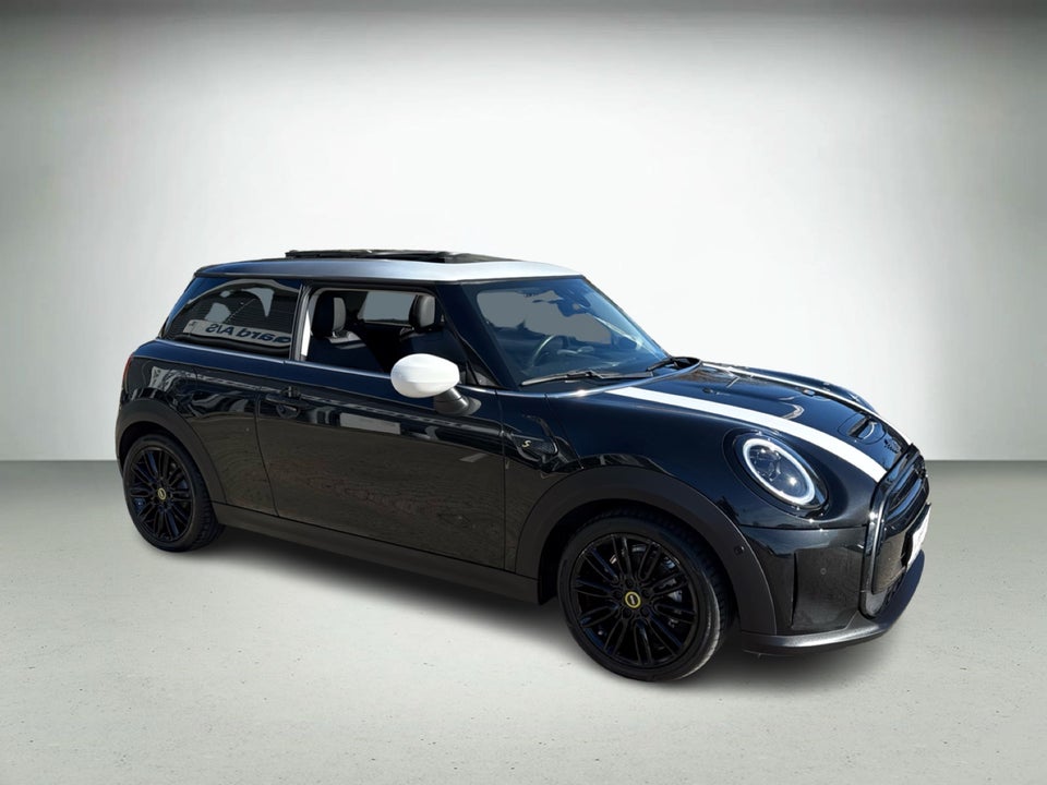 MINI Cooper SE Classic Trim 3d