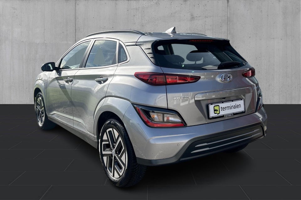 Hyundai Kona 39 EV Essential 5d