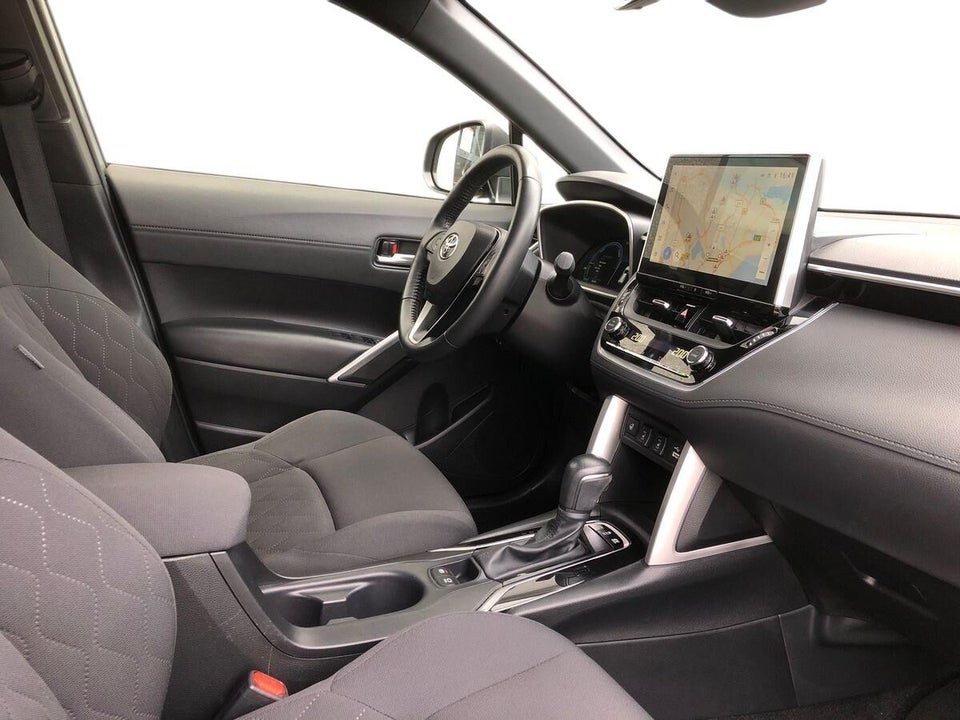 Toyota Corolla Cross 2,0 Hybrid Style CVT 5d