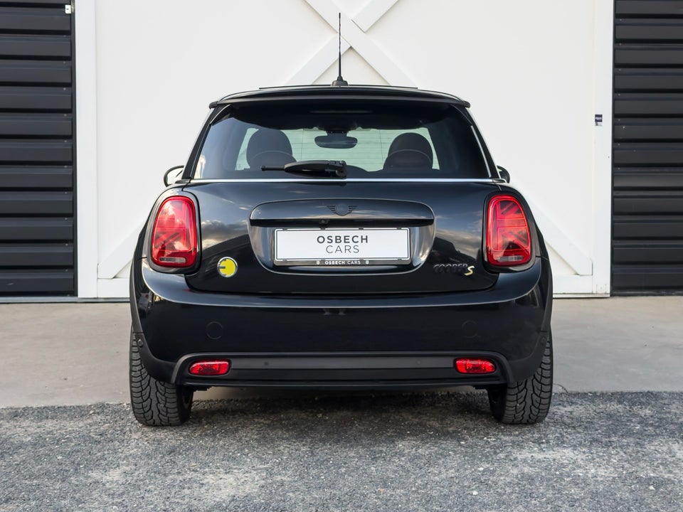 MINI Cooper SE Classic Trim 3d