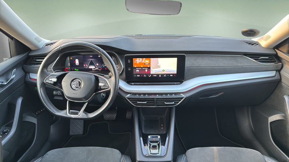 Skoda Octavia 1,4 TSi iV Plus Combi DSG 5d