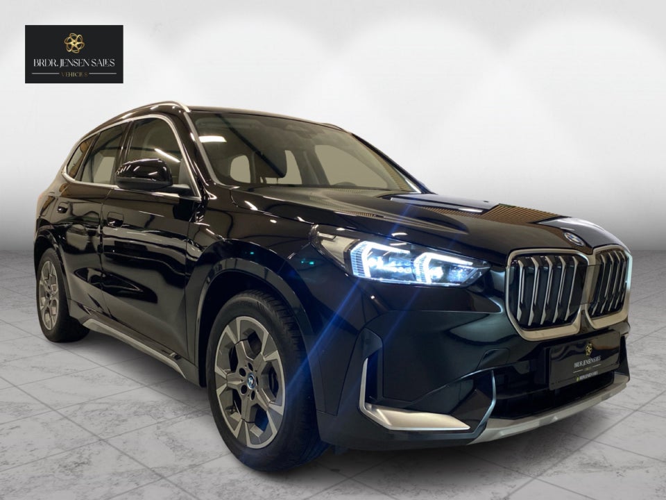 BMW iX1 xDrive30 X-Line 5d