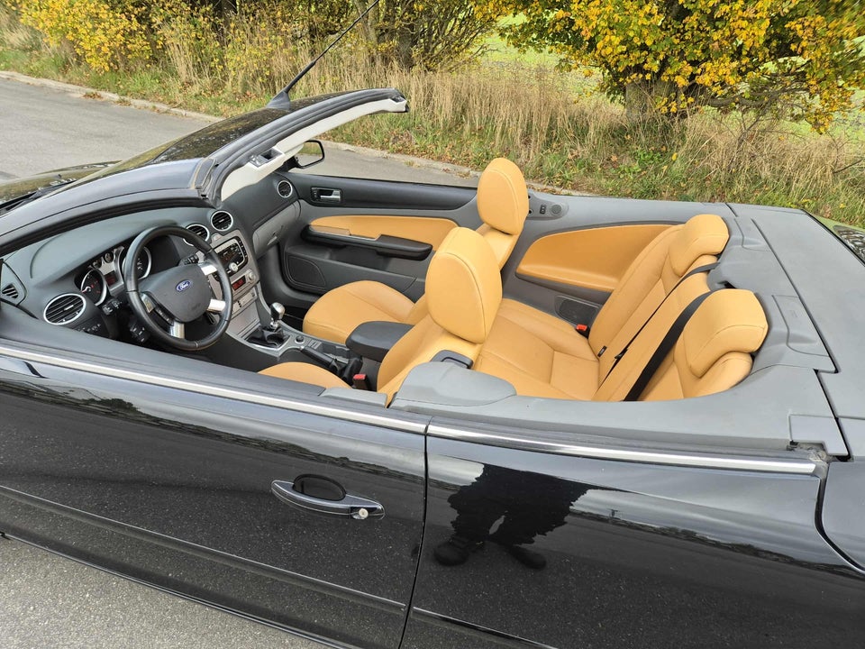 Ford Focus 2,0 Cabriolet TDCi Titanium 2d