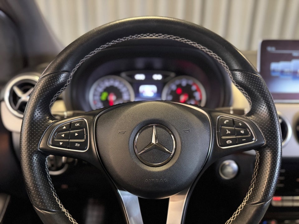 Mercedes B200 d 2,2 Progressive aut. 5d
