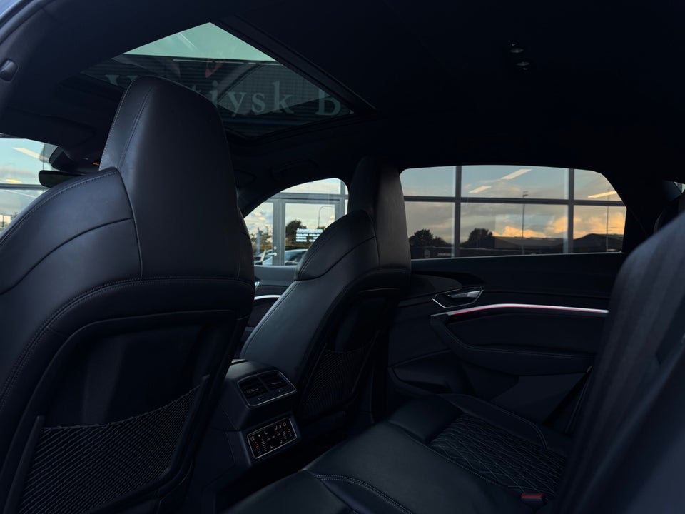 Audi e-tron S Sportback quattro 5d