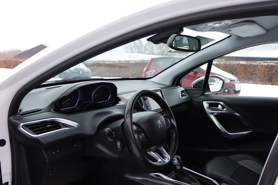 Peugeot 2008 1,2 VTi 82 Allure 5d