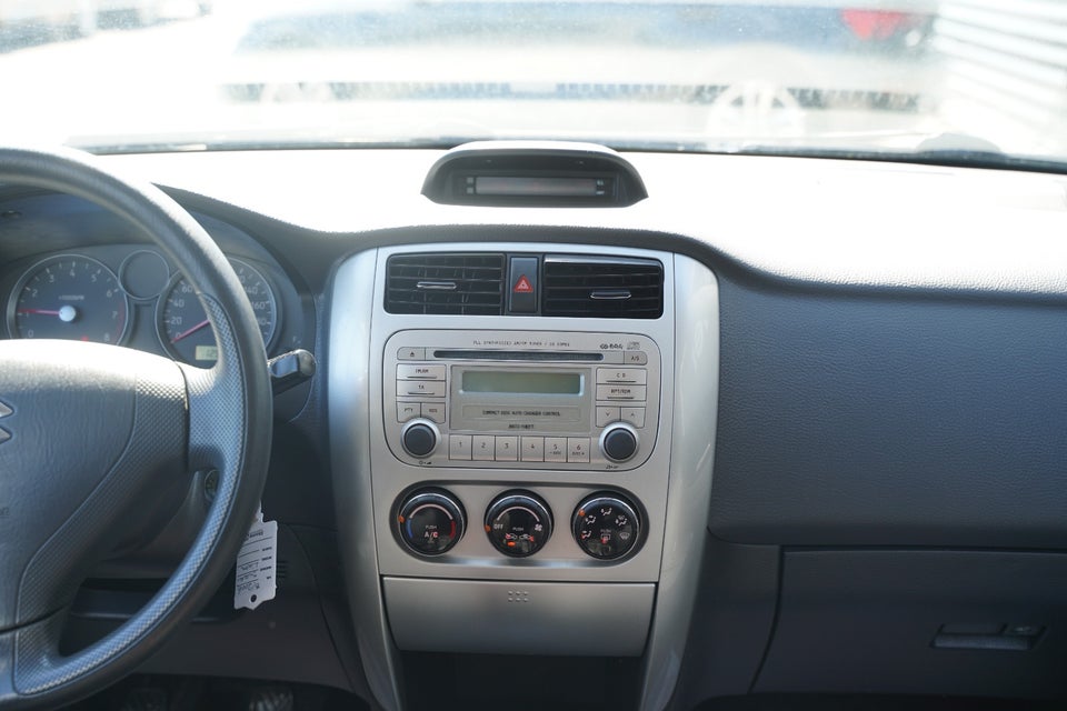 Suzuki Liana 1,6  5d