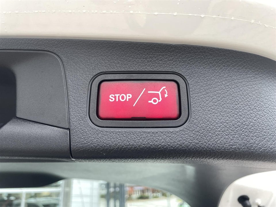 Mercedes EQA300 Progressive 4Matic 5d