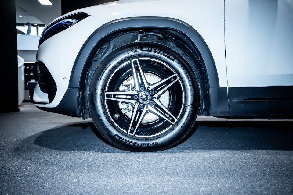 Mercedes EQB250+ AMG Premium 5d