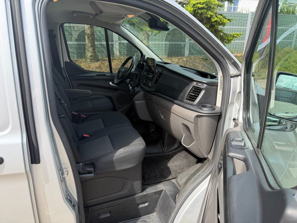 Ford Transit Custom 320 L2 2,0 TDCi 130 Trend
