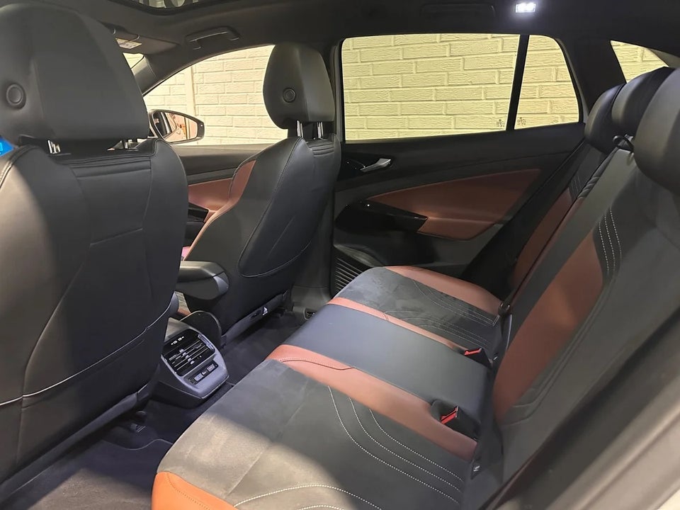 VW ID.4 77 Pro Performance Tech 5d