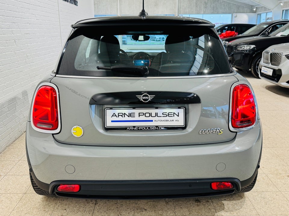 MINI Cooper SE Classic Trim 3d