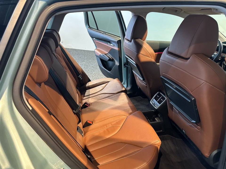 Skoda Enyaq 80x iV ecoSuite 5d
