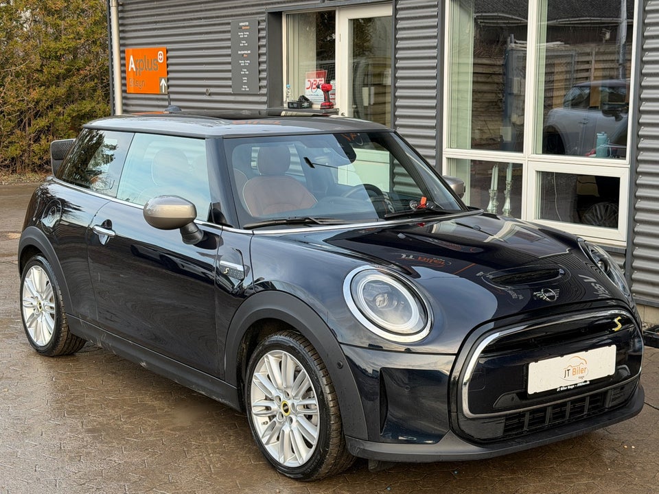 MINI Cooper SE Maximise 3d