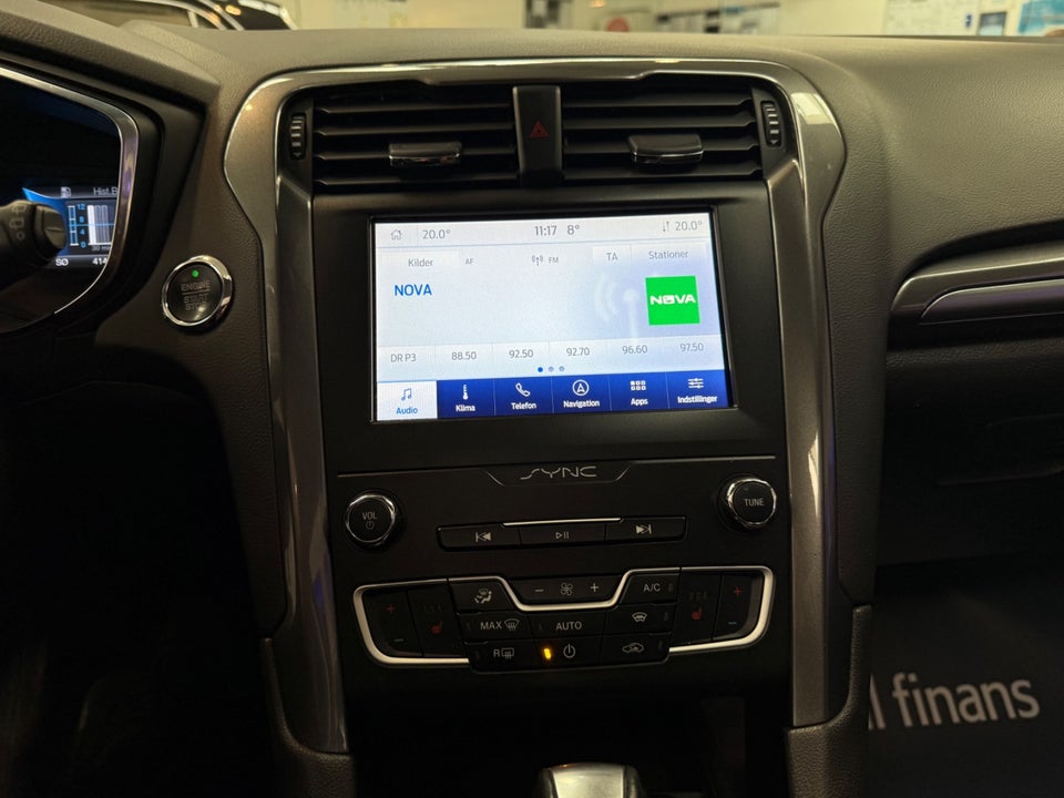 Ford Mondeo 2,0 HEV Titanium stc. CVT 5d