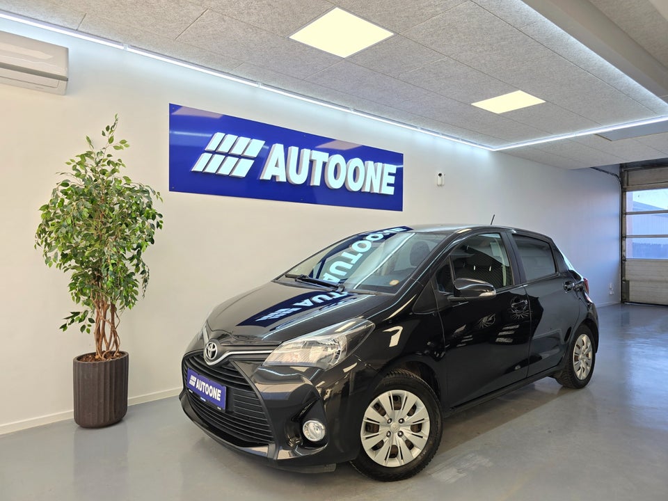 Toyota Yaris 1,0 VVT-i T1 5d