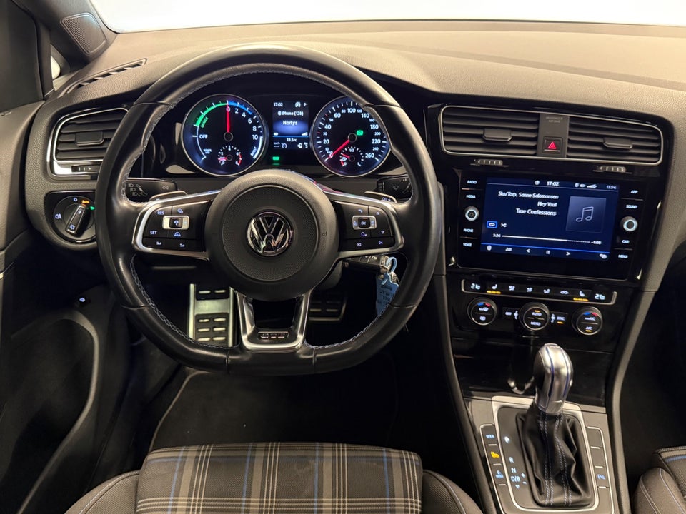 VW Golf VII 1,4 GTE DSG 5d