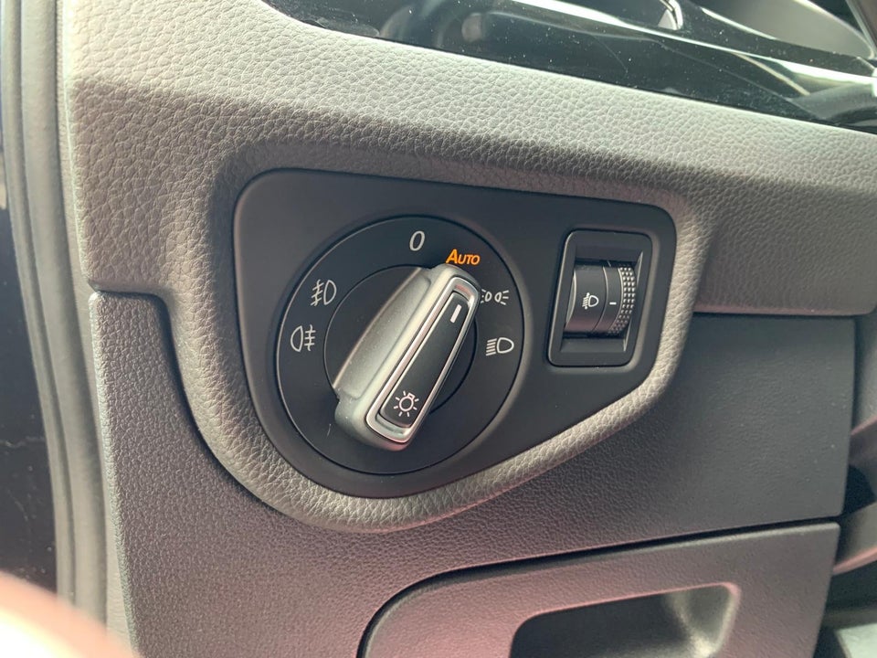 VW Touran 2,0 TDi 150 Comfortline DSG Van 5d