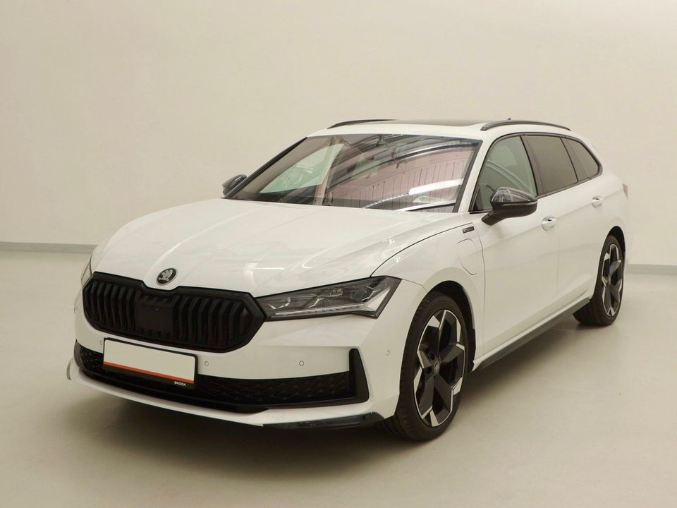 Skoda Superb 1,5 TSi iV Sportline Combi DSG 5d