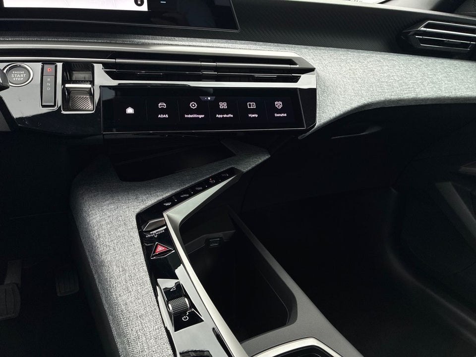 Peugeot e-5008 77 Allure 7prs 5d