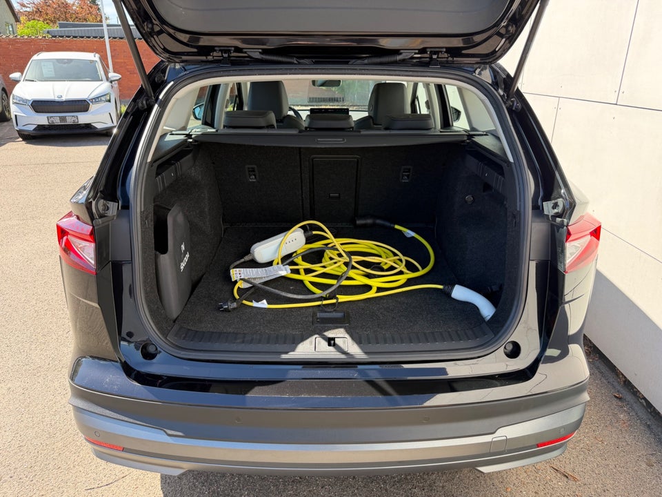 Skoda Enyaq 60 iV Loft 5d