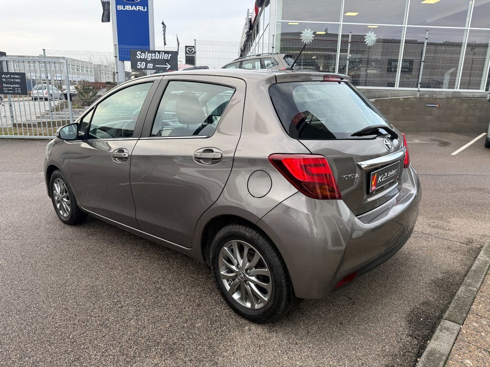 Toyota Yaris 1,0 VVT-i T2 Komfort 5d