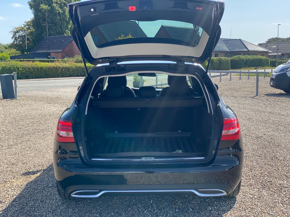 Mercedes C220 d 2,2 Business stc. aut. 5d
