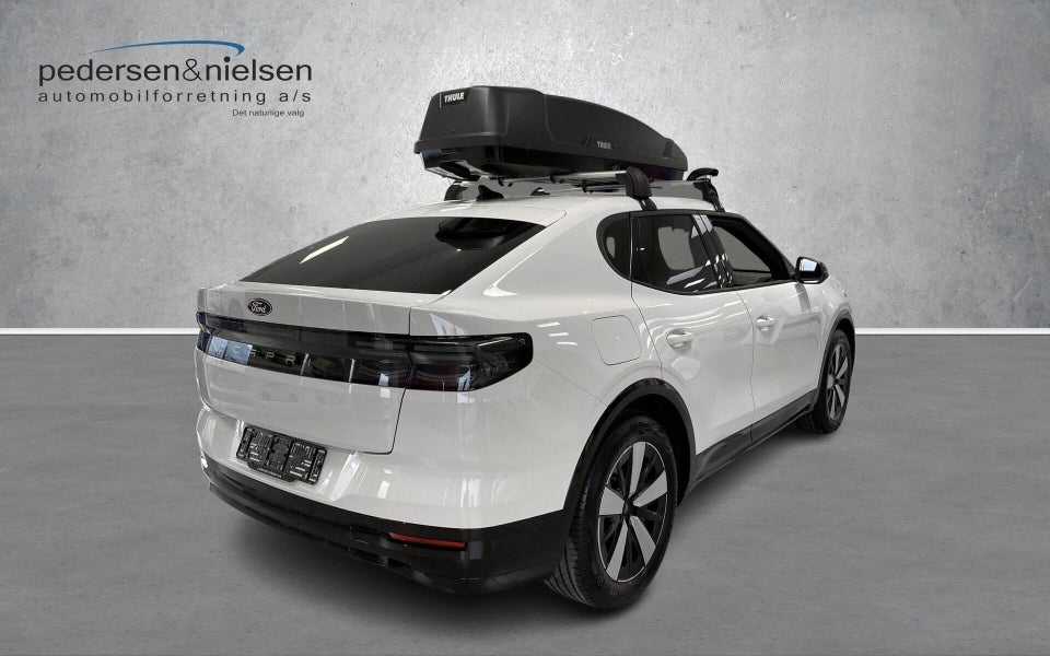 Ford Capri 82 Select Extended Range 5d