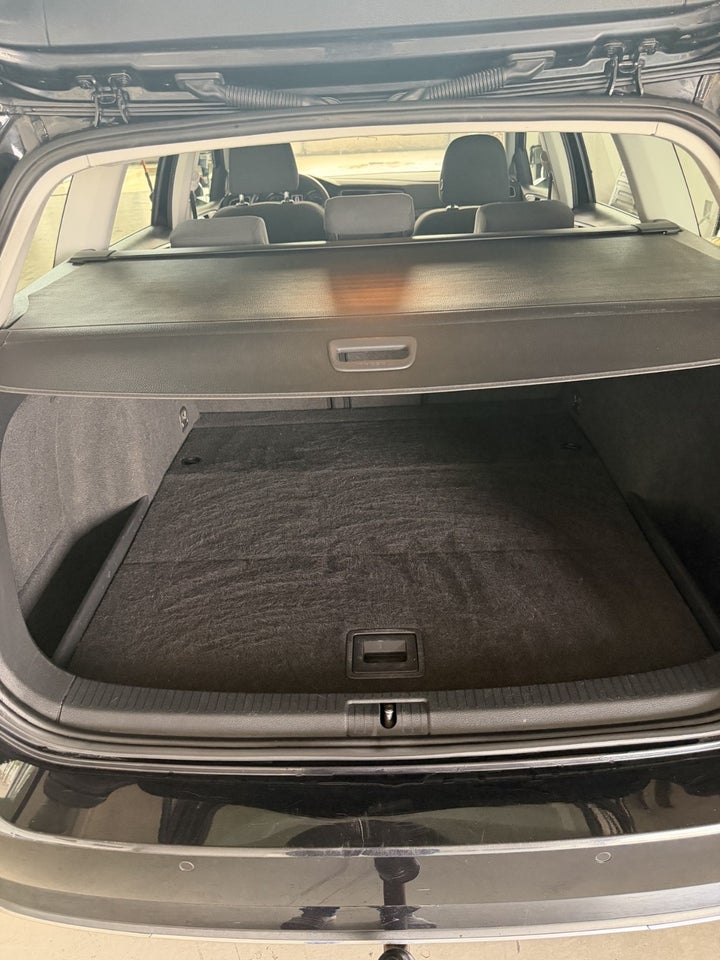 VW Golf VII 1,6 TDi 115 Comfortline Variant 5d