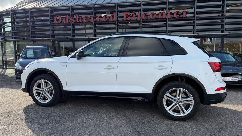 Audi Q5 40 TDi S-line Midnight Edition quattro S-tr. 5d