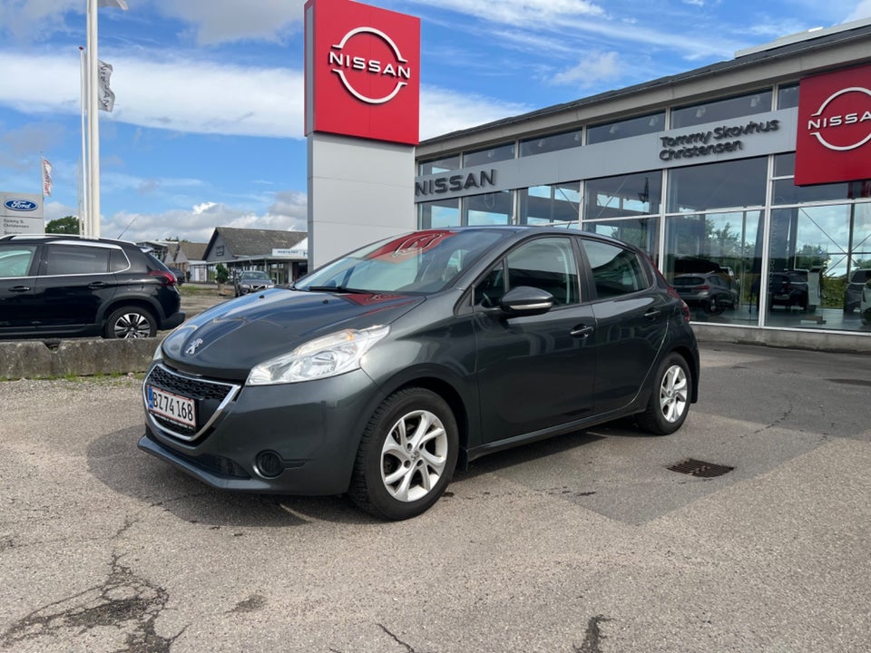 Peugeot 208 1,2 VTi Active 5d