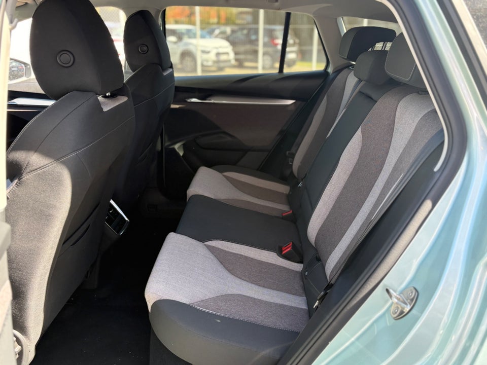 Skoda Enyaq 80 iV Lodge 5d