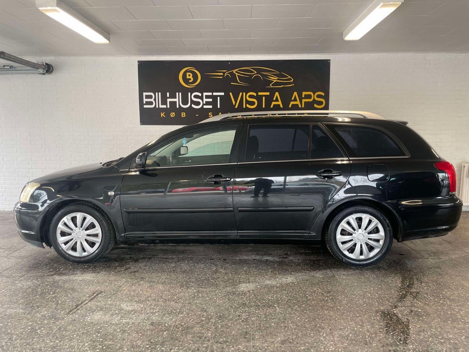 Toyota Avensis 2,0 Sol stc. 5d