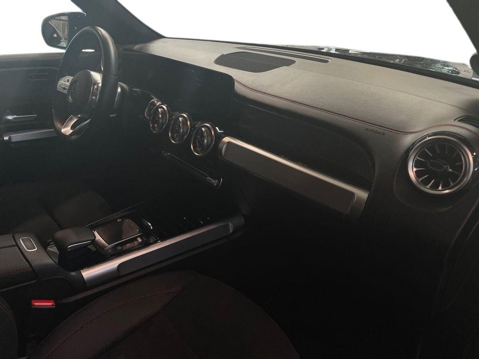 Mercedes EQB300 4Matic 5d