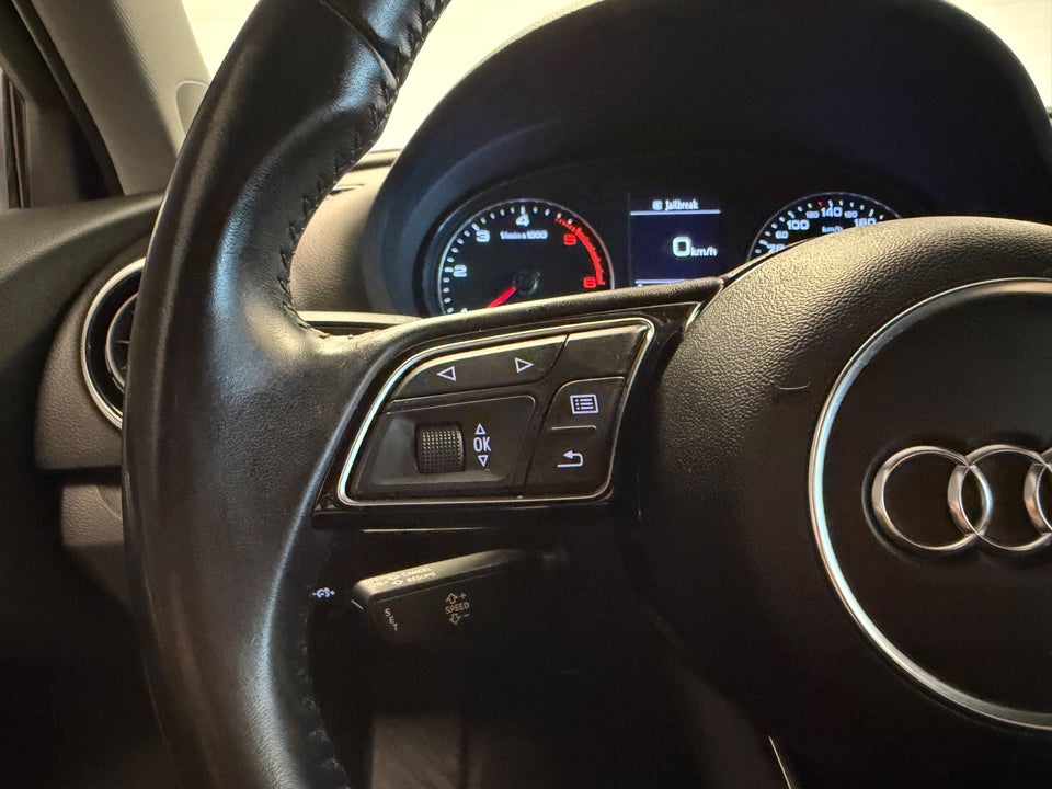 Audi A3 1,6 TDi 110 Sport Sportback S-tr. 5d