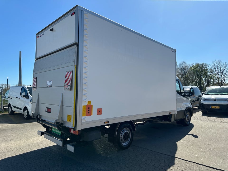 Iveco Daily 3,0 35S18 16m³ Van AG8