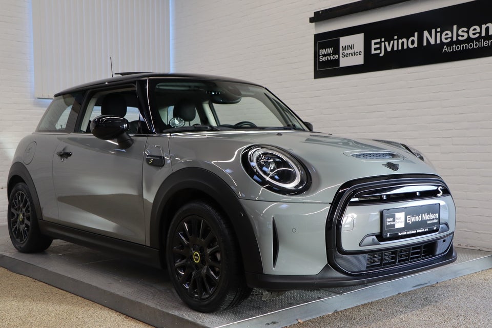 MINI Cooper SE Edition Premium Plus 3d
