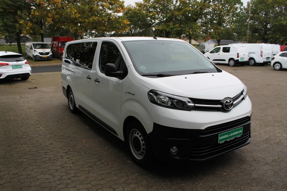 Toyota ProAce Verso 75 Long Combi 5d